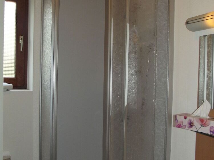 Отель Zum Weissen Lamm