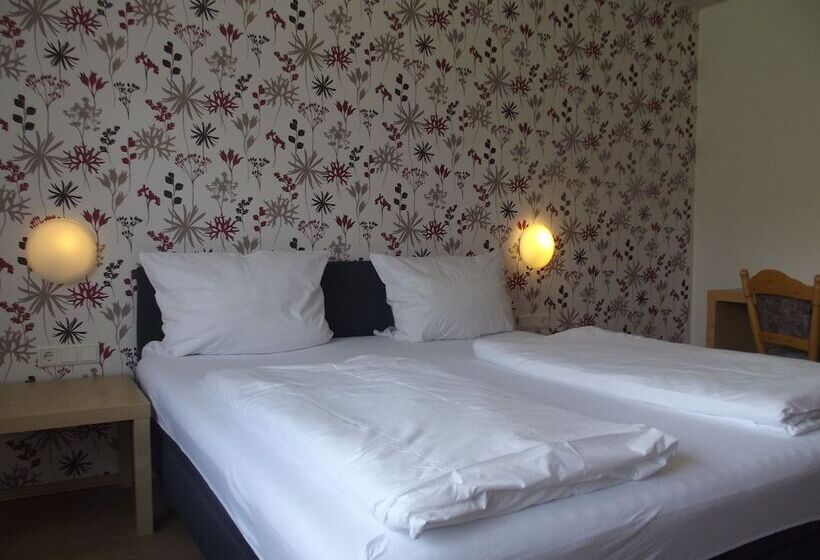 Отель Zum Weissen Lamm