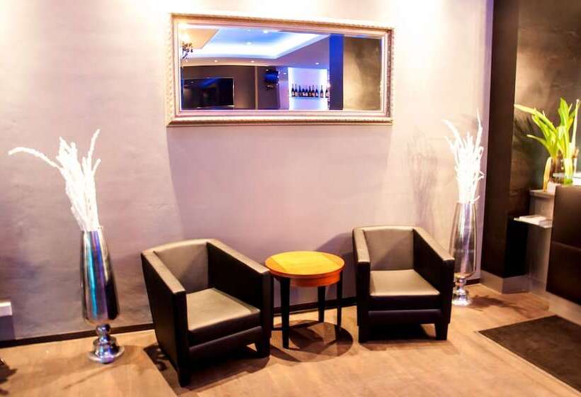 پانسیون Karlstor Gästehaus