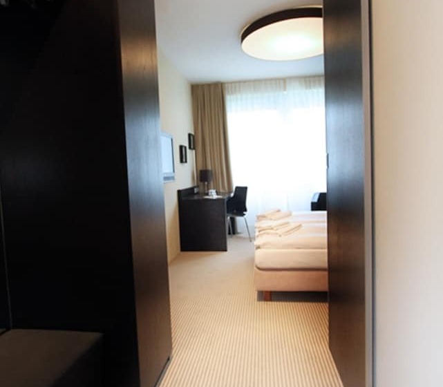 پانسیون Karlstor Gästehaus