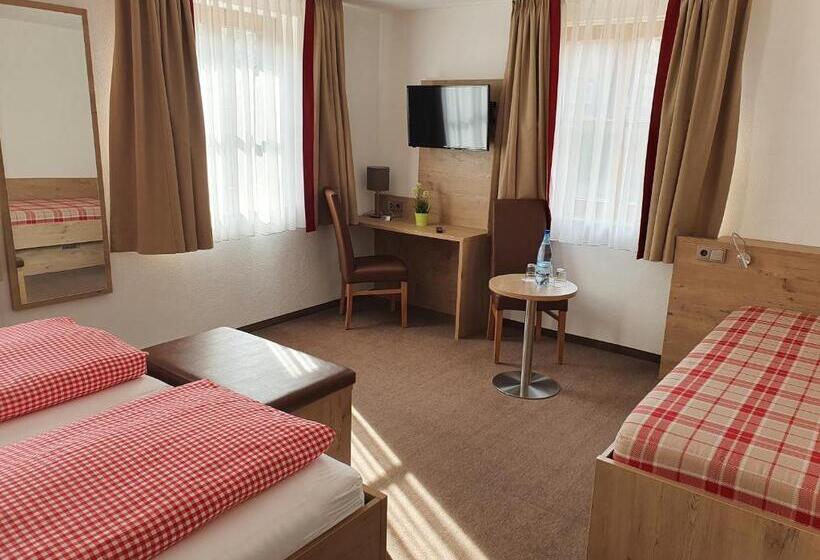 펜션 Gasthof Alte Schreinerei