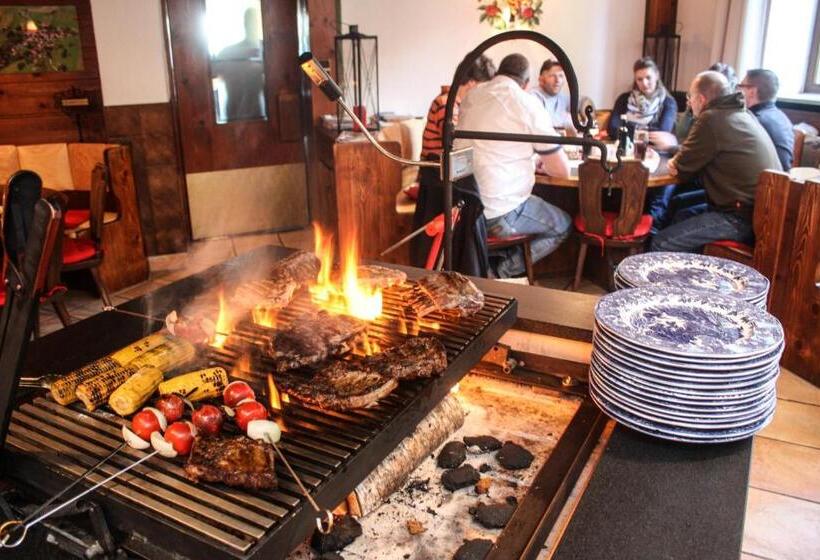 Пансион Landgasthof Zur Quelle