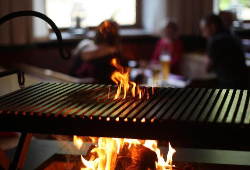 Пансион Landgasthof Zur Quelle