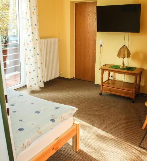 Пансион Landgasthof Zur Quelle