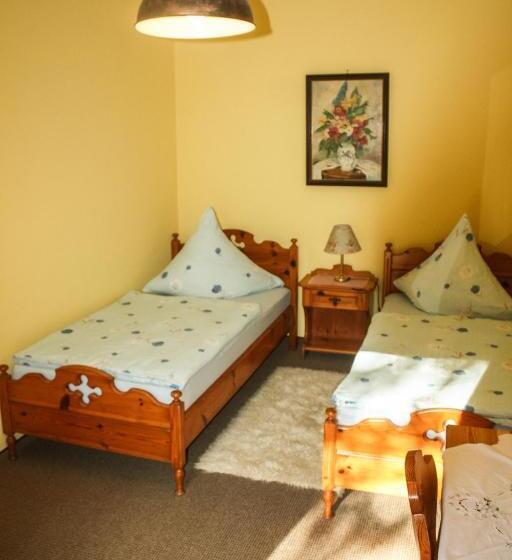 Пансион Landgasthof Zur Quelle