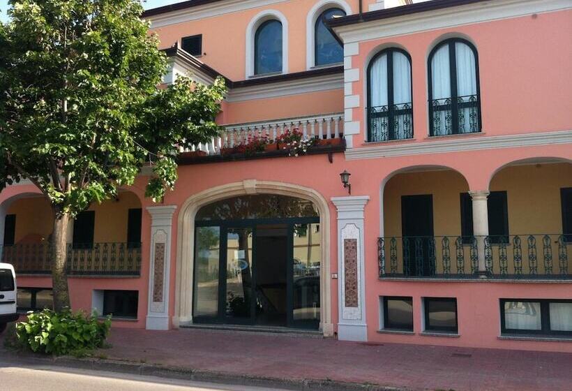 Residence Marina Palace