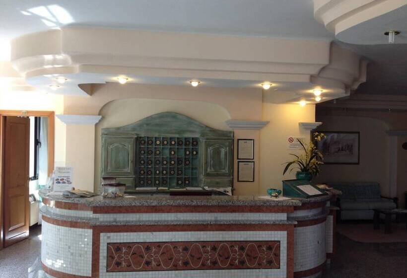 Residence Marina Palace