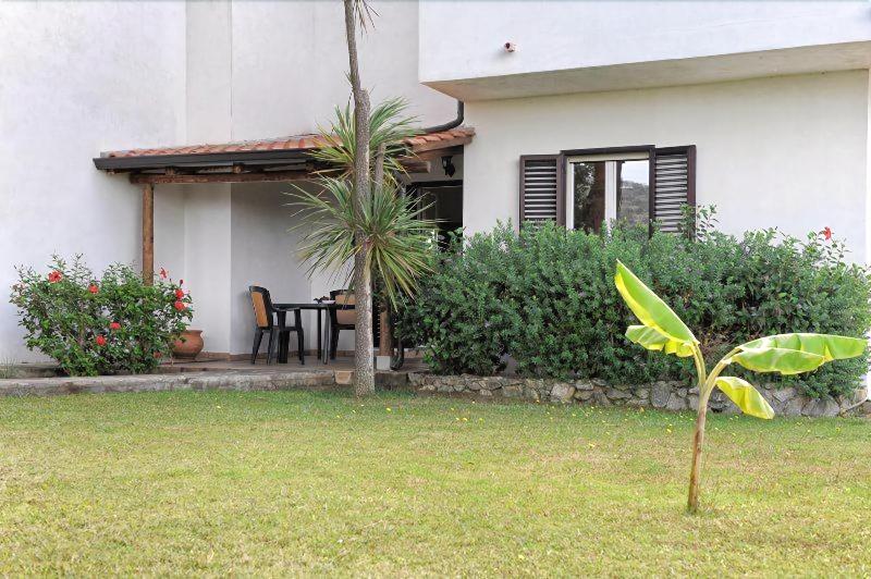 Резиденция Villaggio Pineta Petto Bianco