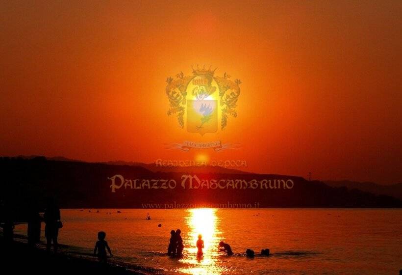 住所  Palazzo Mascambruno