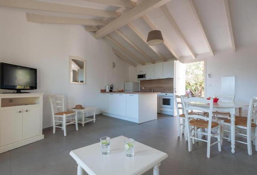 اقامتگاه Résidence Marina Di Santa Giulia