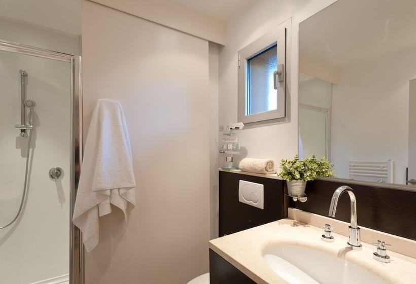 اقامتگاه Résidence Marina Di Santa Giulia