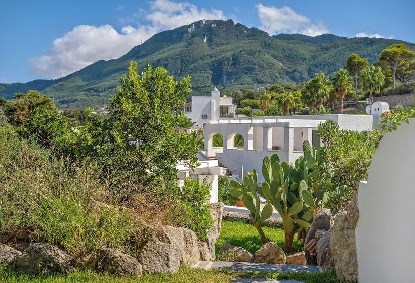 منتجع Botania Relais & Spa   The Leading Hotels Of The World