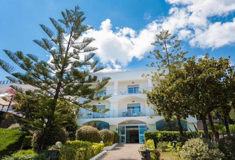 渡假胜地  Marcaneto