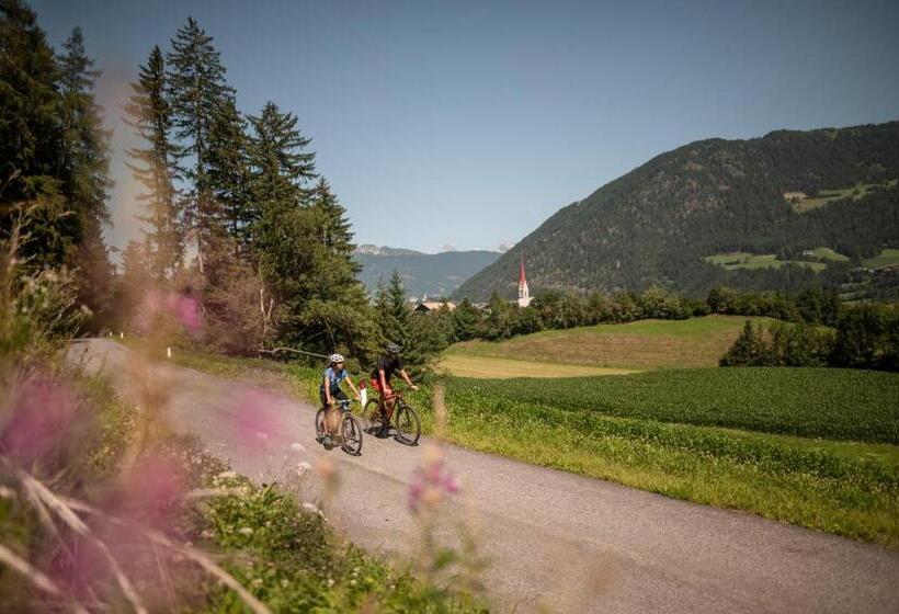 Romantik Hotel & Restaurant Stafler