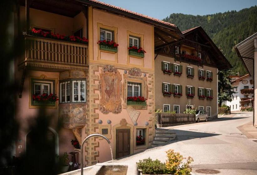 Romantik Hotel & Restaurant Stafler