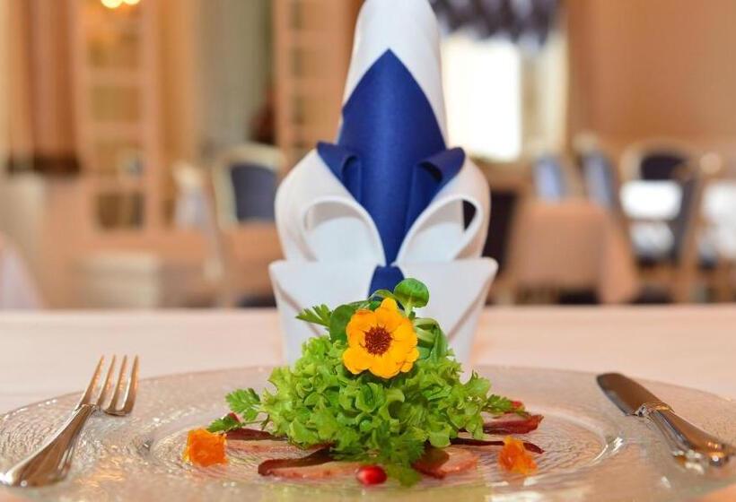 Schloss Hotel Wolfsbrunnen