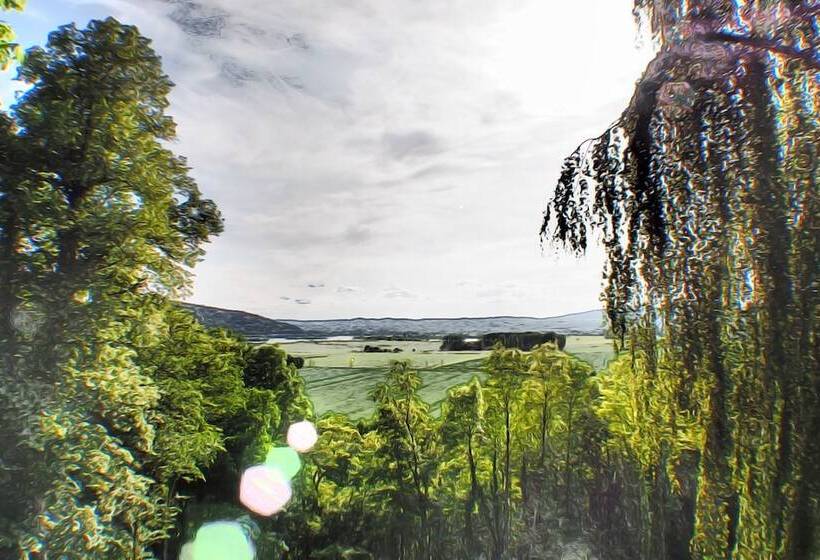 Schloss Hotel Wolfsbrunnen