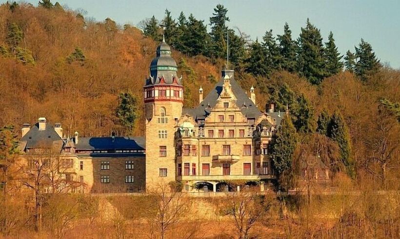 Schloss Hotel Wolfsbrunnen