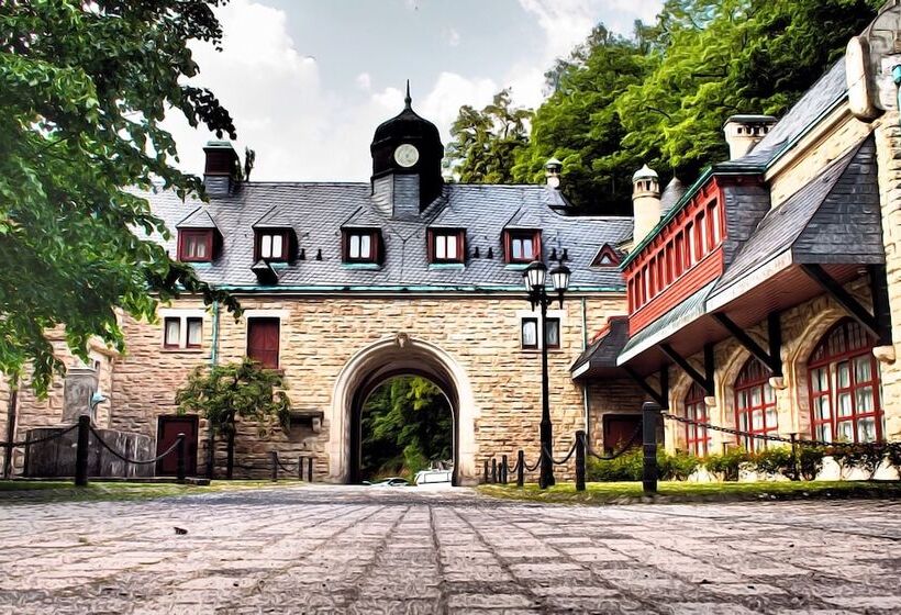 Schloss Hotel Wolfsbrunnen
