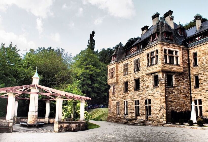 Schloss Hotel Wolfsbrunnen