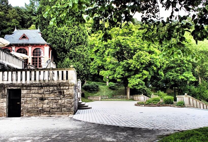 Schloss Hotel Wolfsbrunnen