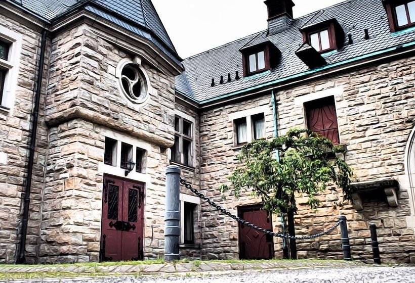 Schloss Hotel Wolfsbrunnen