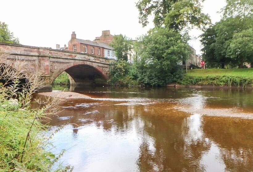 27 Bongate