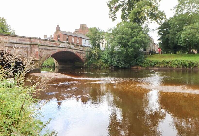 27 Bongate