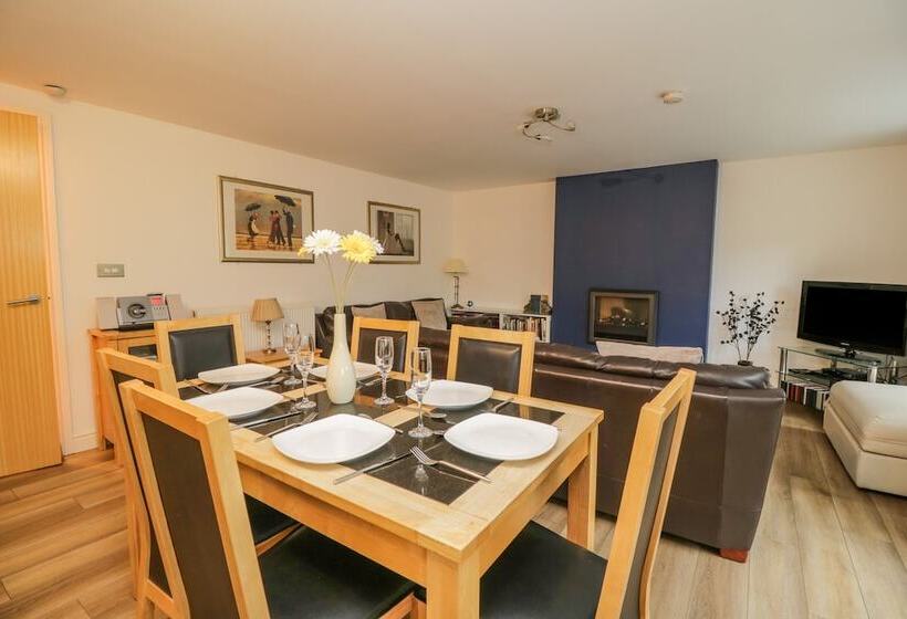 Derwentwater Apartment