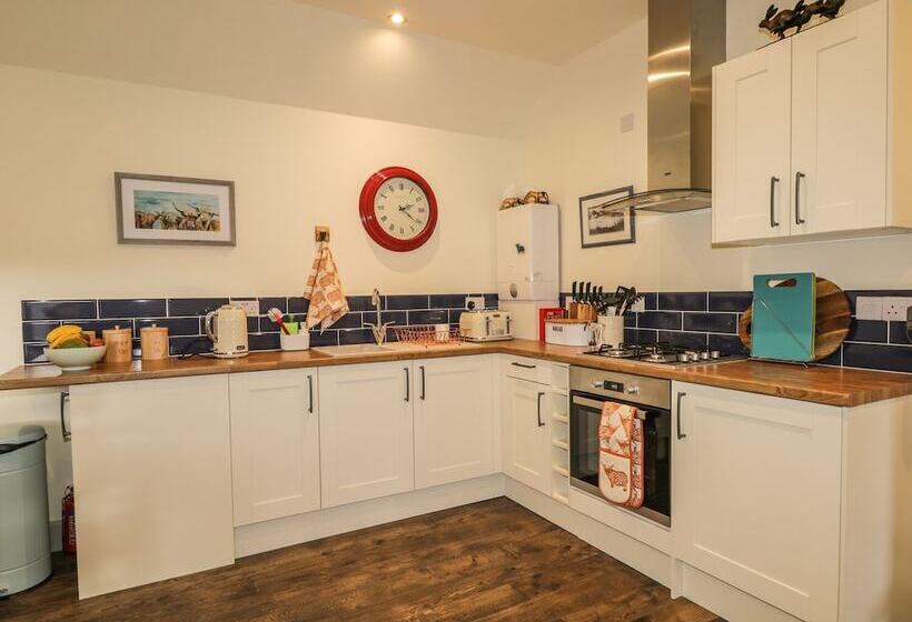 East Craigdhu Cow Byre