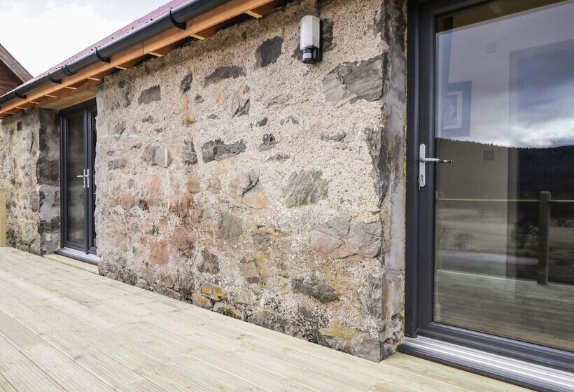 East Craigdhu Cow Byre