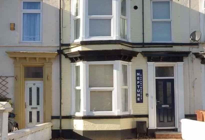 Flat 1