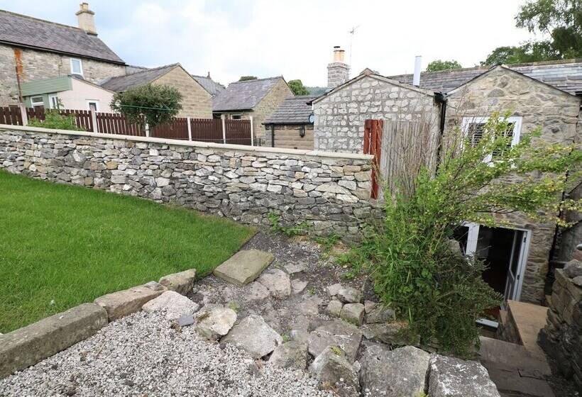 Gritstone Cottage