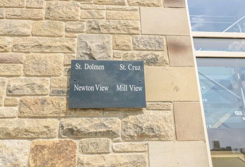 Newton View