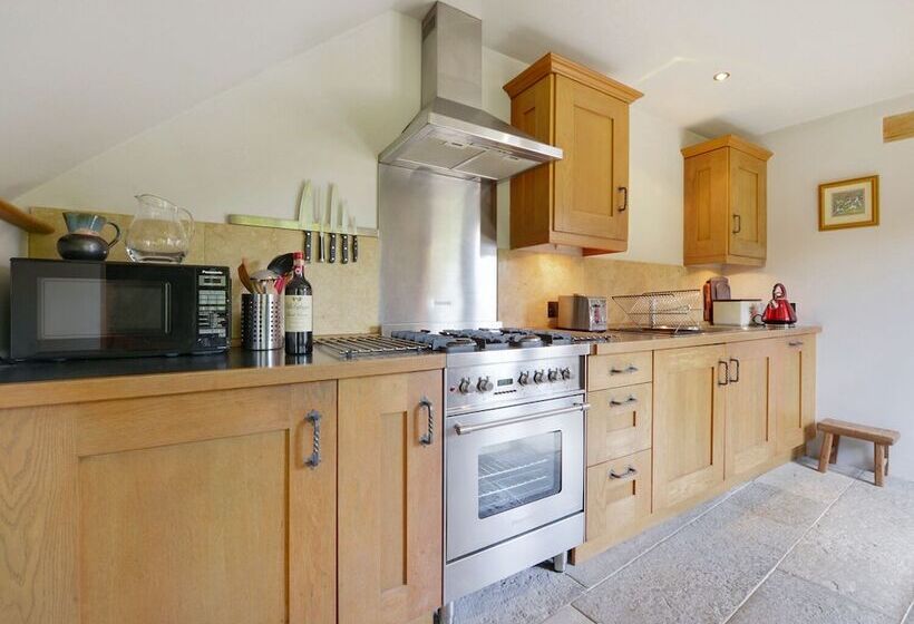 Pittards Farm Cottage