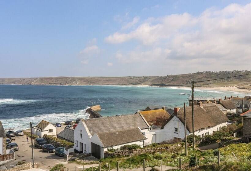Sennen Heights