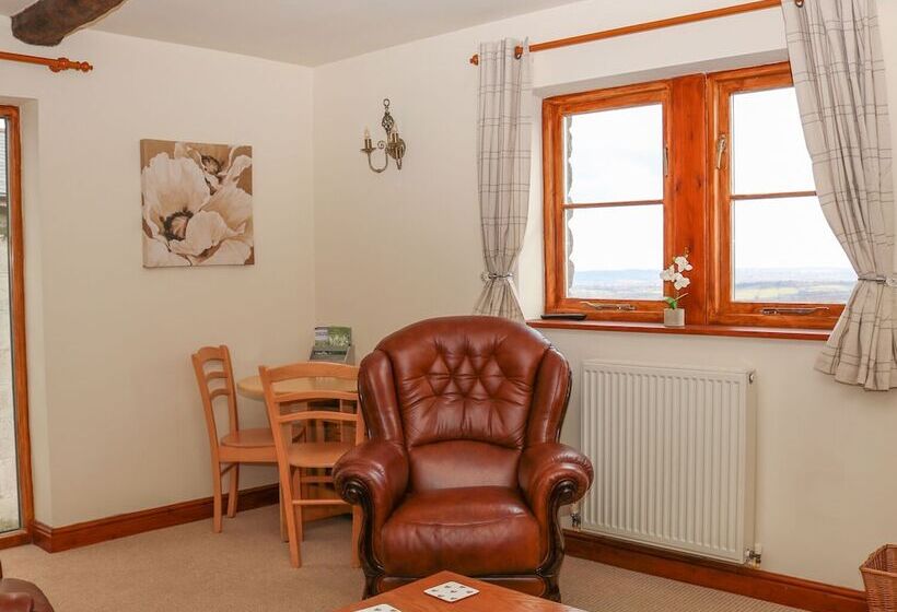 Shire Cottage At Top Butterley Farm