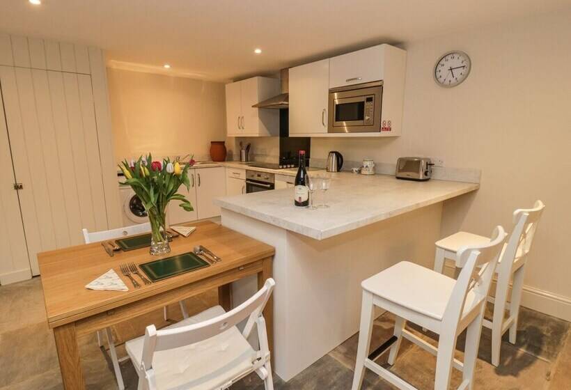 The Bothy, 21 West Street