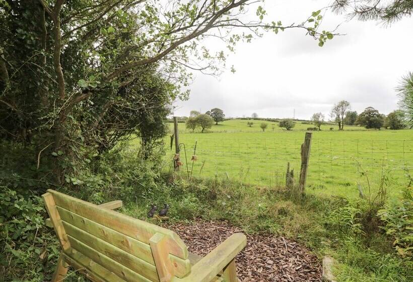 The Cottage At Graysondale Farm