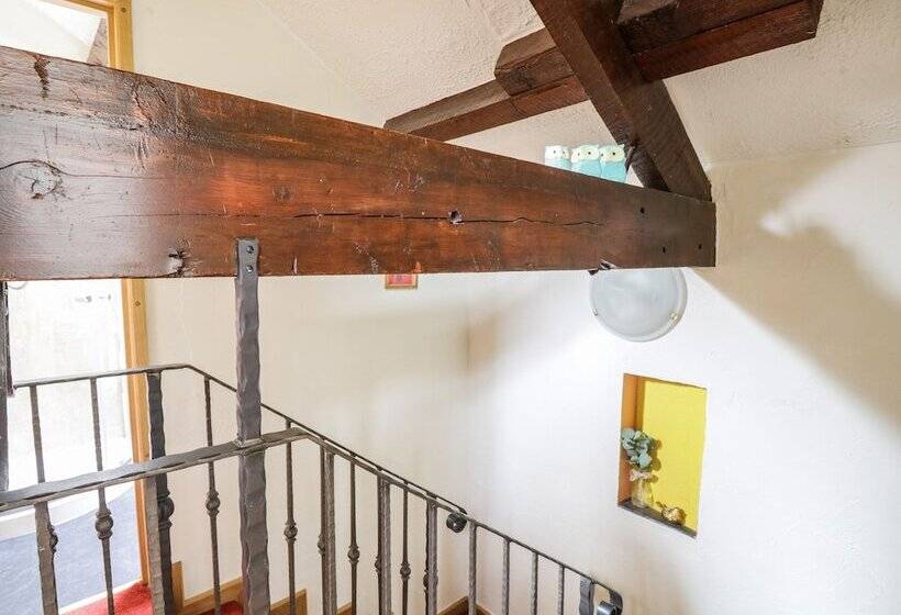 The Cottage At Graysondale Farm