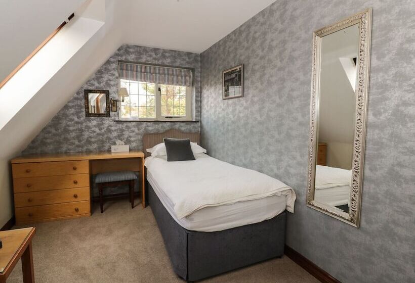 The Lodge Off High Street