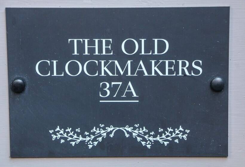 The Old Clock Makers