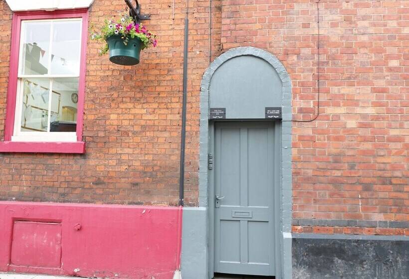 The Old Clock Makers