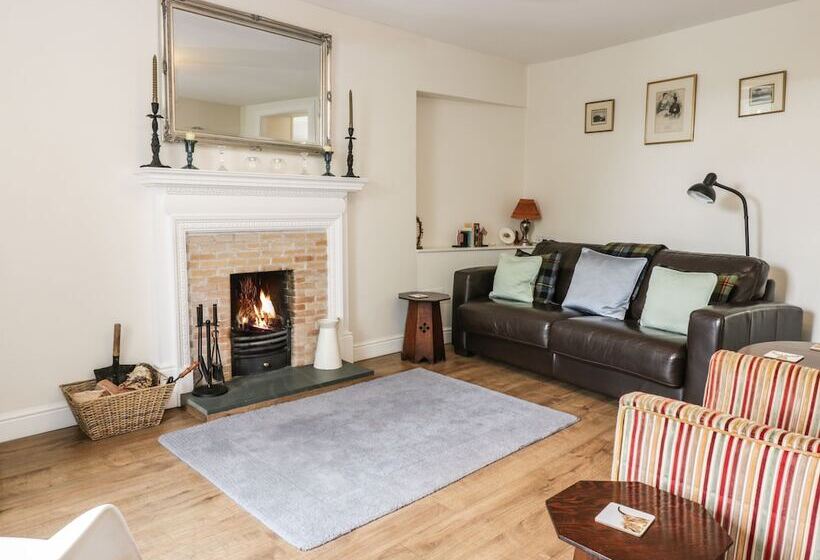 1 Blinkbonny Cottages