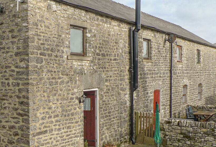 1 Primitive Mews