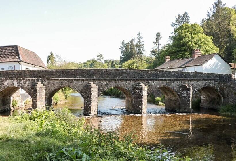3 Old Police Station
