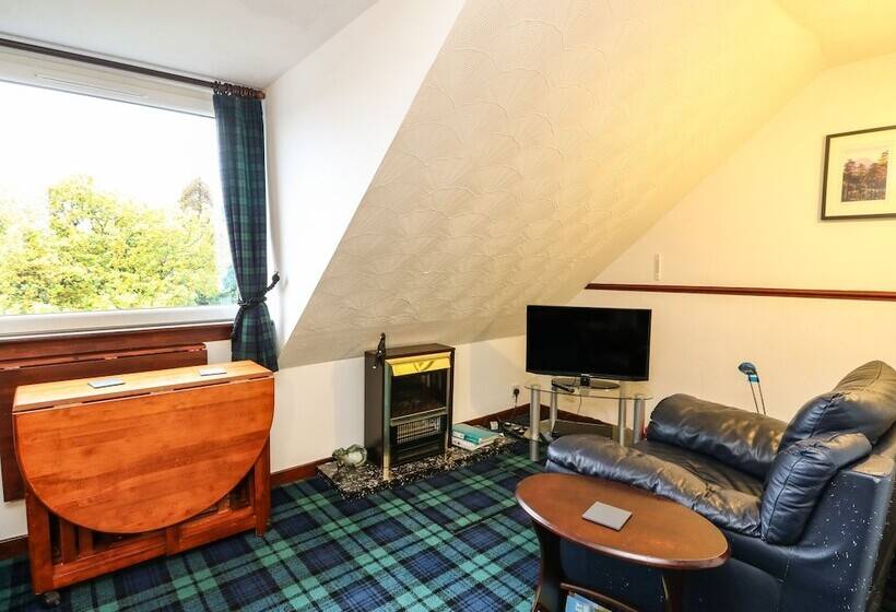 Aberfoyle Apartment