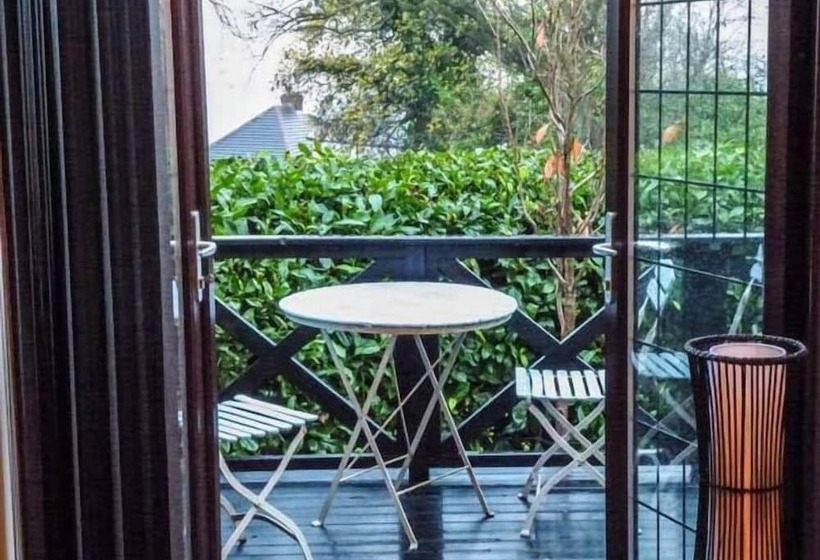 Beechcroft Corner House