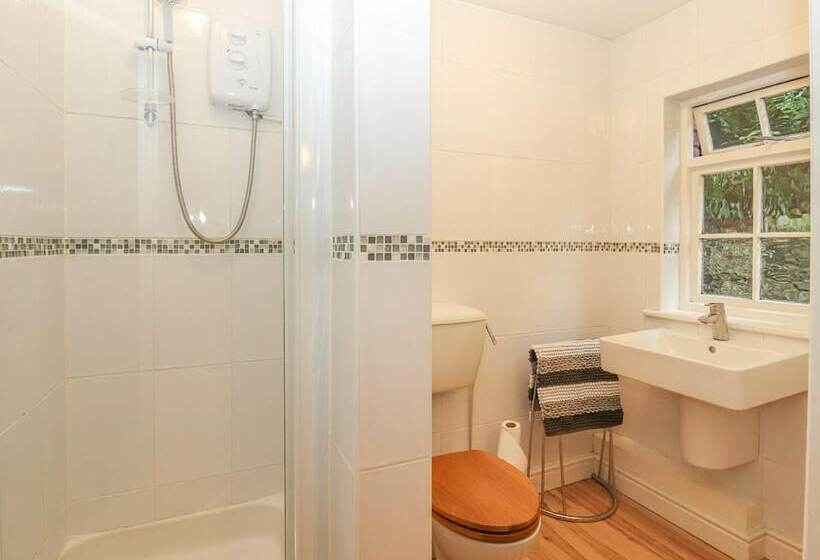 Beechlands Cottage
