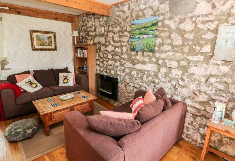 Beekeeper S Cottage